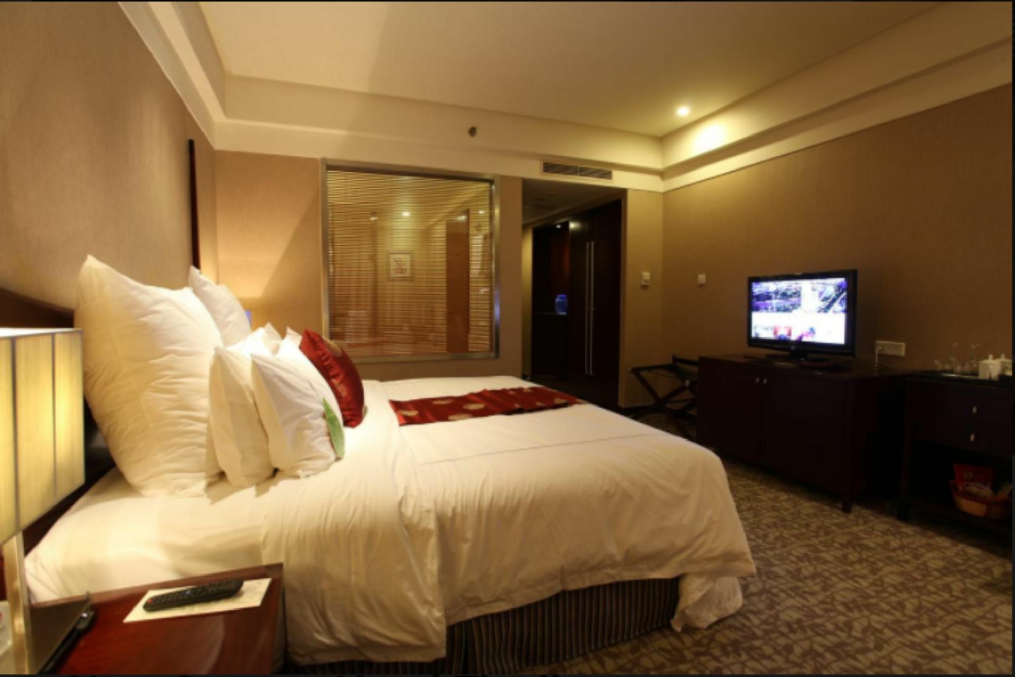 Ruiwan New Century Hotel Tientsin Esterno foto